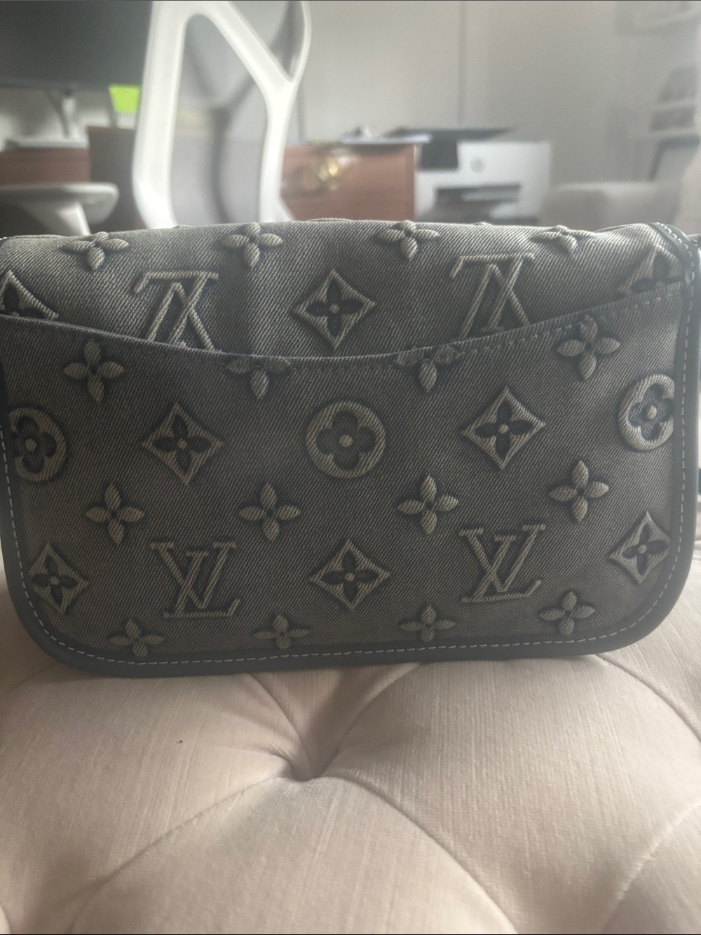 Denim bag with magnetic closure and outside pocket for Cell Phone. - Picture 3 of 7
